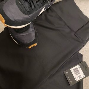 Womens Nike Power yoga pants. Mid Rise, Dri Fit